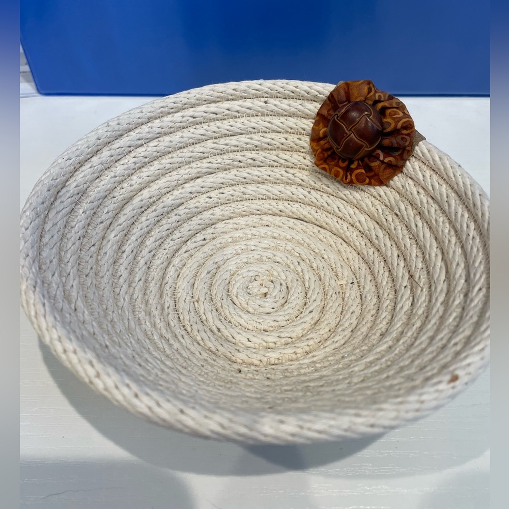 Coiled  Woven Bowl Round Basket 6.5" Natural with flower accent